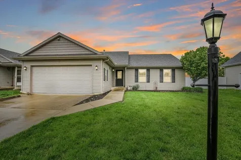 707 Chickory Drive Champaign IL 61822