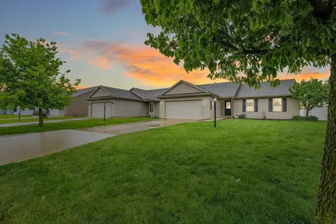 707 Chickory Drive Champaign IL 61822