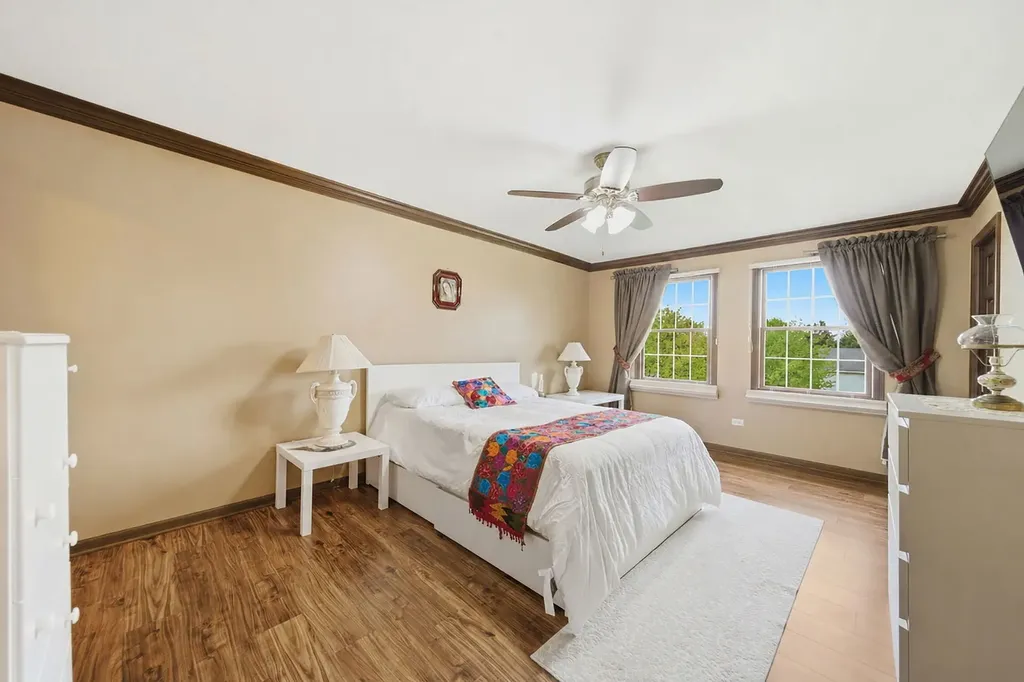 1812 Hampton Court Plainfield IL 60586