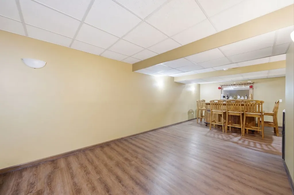 1812 Hampton Court Plainfield IL 60586