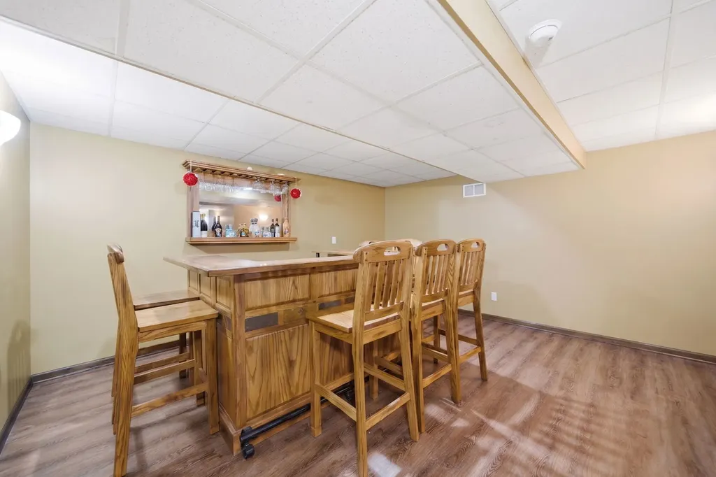 1812 Hampton Court Plainfield IL 60586