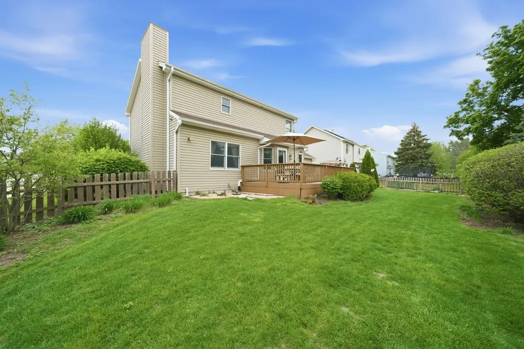 1812 Hampton Court Plainfield IL 60586