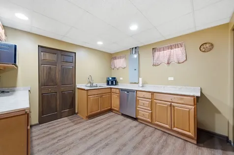 1812 Hampton Court Plainfield IL 60586