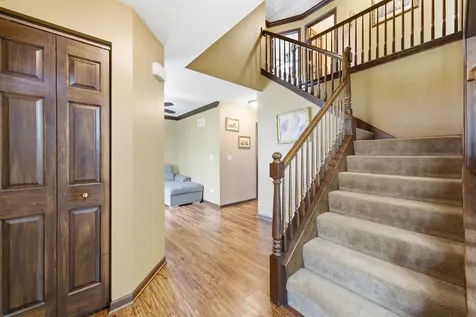 1812 Hampton Court Plainfield IL 60586