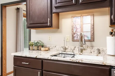 32 Shadow Ridge Lane Rockford IL 61107