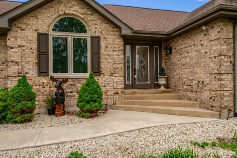 32 Shadow Ridge Lane Rockford IL 61107
