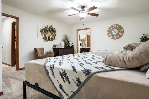 32 Shadow Ridge Lane Rockford IL 61107