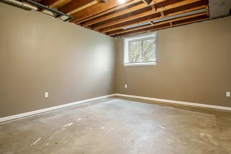 32 Shadow Ridge Lane Rockford IL 61107