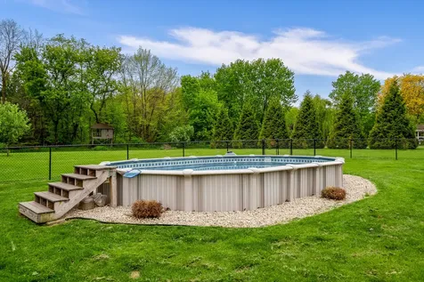 32 Shadow Ridge Lane Rockford IL 61107