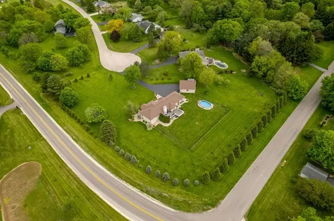 32 Shadow Ridge Lane Rockford IL 61107