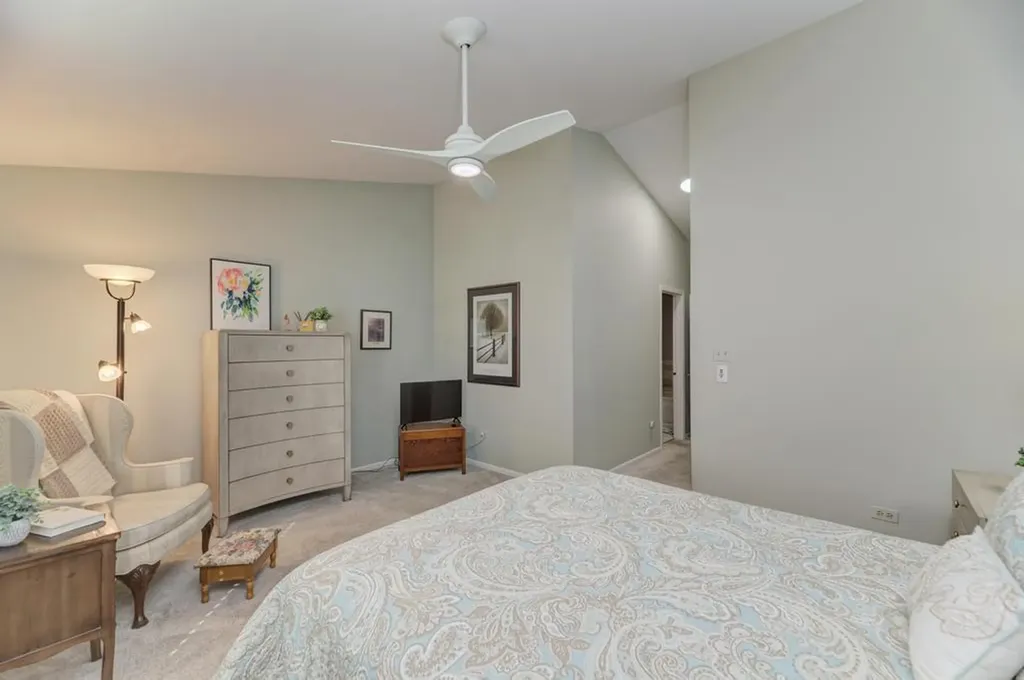 312 Cromwell Court Westmont IL 60559