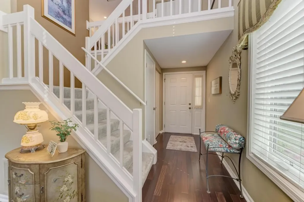312 Cromwell Court Westmont IL 60559