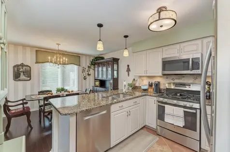 312 Cromwell Court Westmont IL 60559