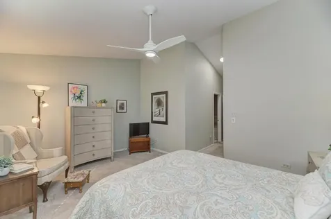 312 Cromwell Court Westmont IL 60559
