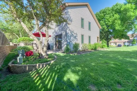 312 Cromwell Court Westmont IL 60559