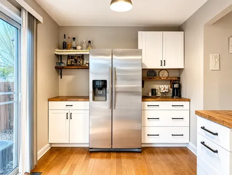 1931 Governors Lane Hoffman Estates IL 60169