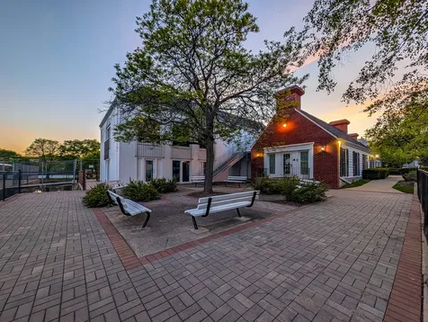 1931 Governors Lane Hoffman Estates IL 60169