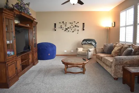908 Angelica Circle Joliet IL 60431
