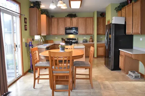 908 Angelica Circle Joliet IL 60431