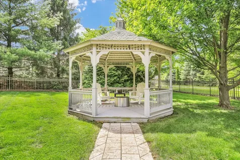 1809 Mullikin Drive Champaign IL 61822