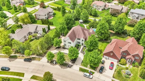 1809 Mullikin Drive Champaign IL 61822