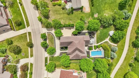 1809 Mullikin Drive Champaign IL 61822