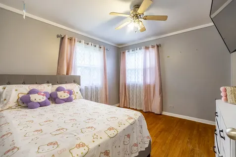 517 North Manchester Drive Chicago Heights IL 60411