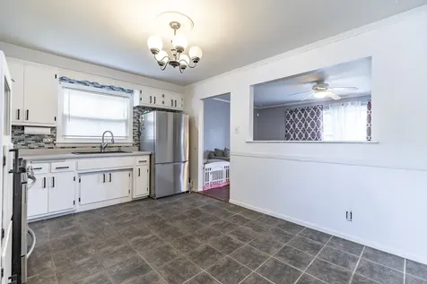 517 North Manchester Drive Chicago Heights IL 60411