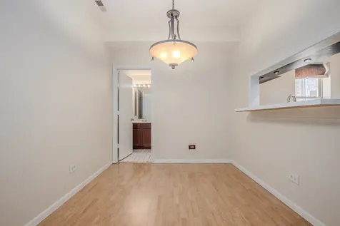 7037 South Crandon Avenue Chicago IL 60649