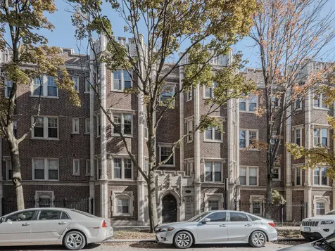 7037 South Crandon Avenue Chicago IL 60649