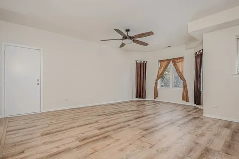 7037 South Crandon Avenue Chicago IL 60649