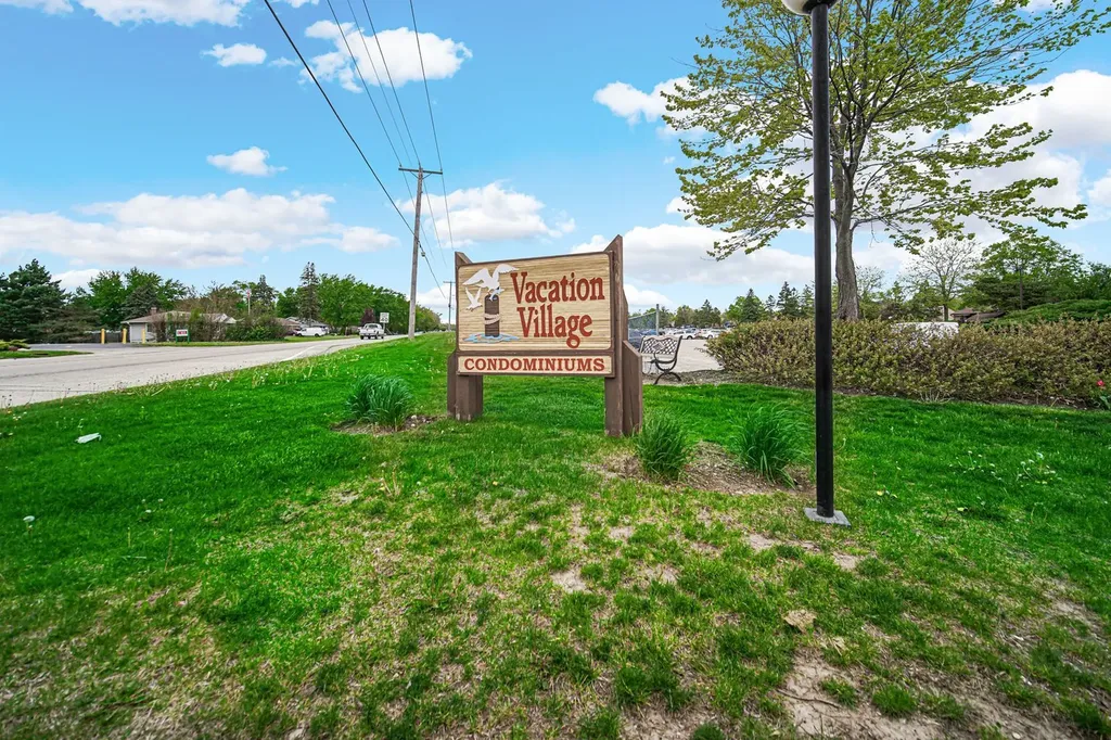 23 Jamaica Colony Street Fox Lake IL 60020