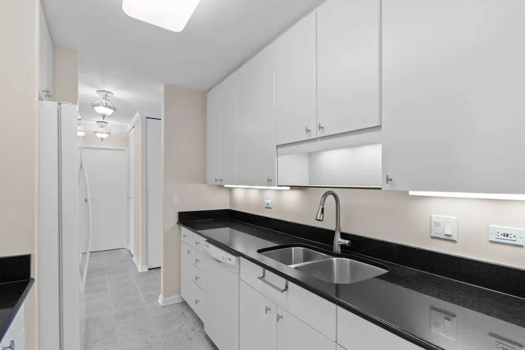 111 East Chestnut Street Chicago IL 60611