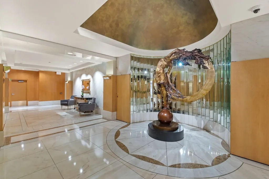 111 East Chestnut Street Chicago IL 60611