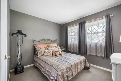 138 Kimberly Road East Dundee IL 60118