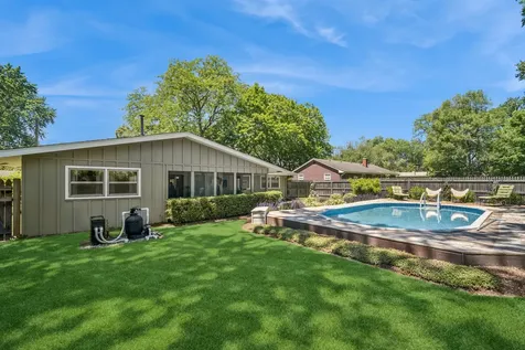 138 Kimberly Road East Dundee IL 60118