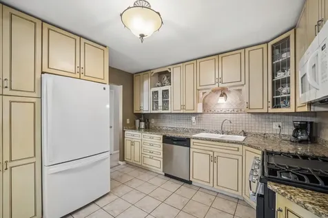 138 Kimberly Road East Dundee IL 60118