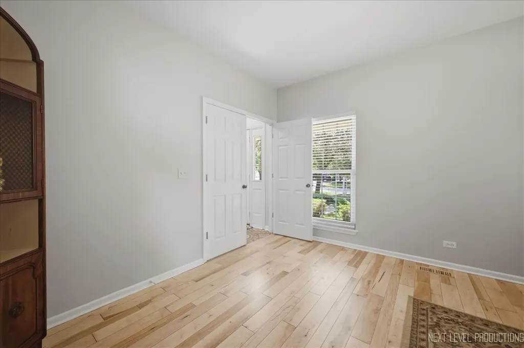 2755 Bluewater Circle Naperville IL 60564
