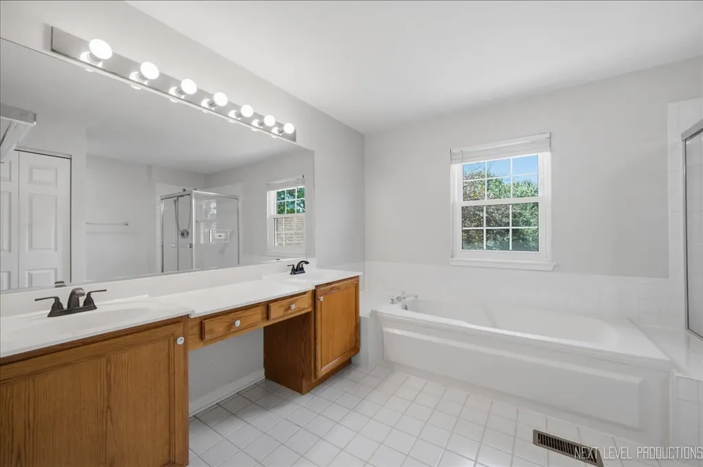 2755 Bluewater Circle Naperville IL 60564