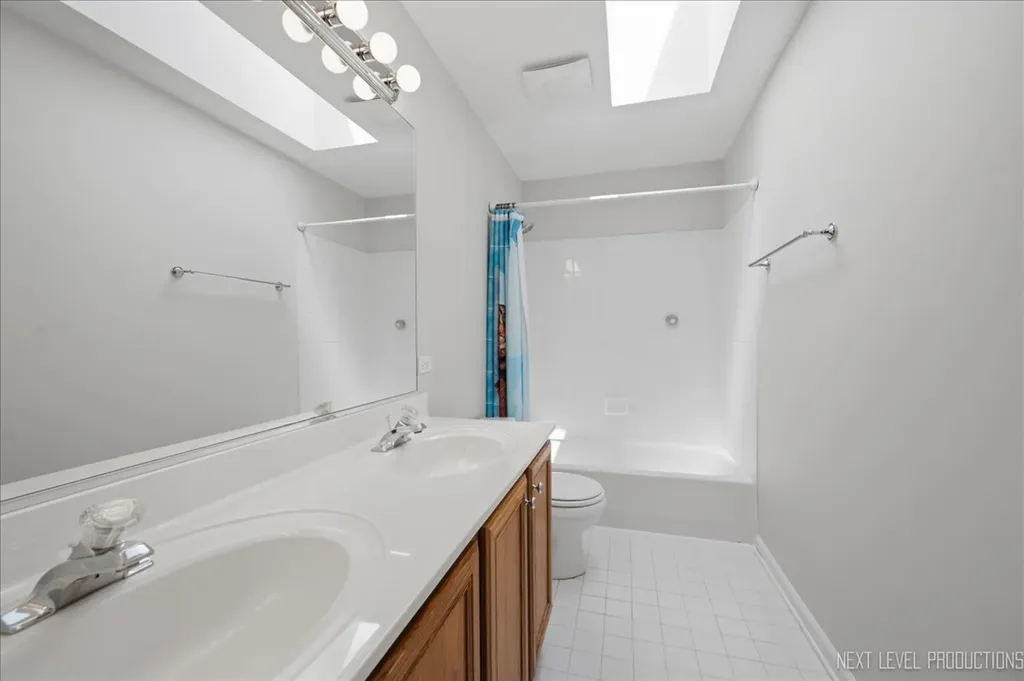 2755 Bluewater Circle Naperville IL 60564