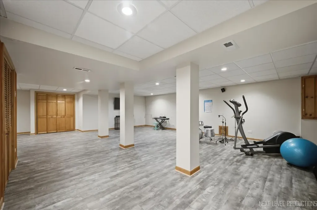 2755 Bluewater Circle Naperville IL 60564