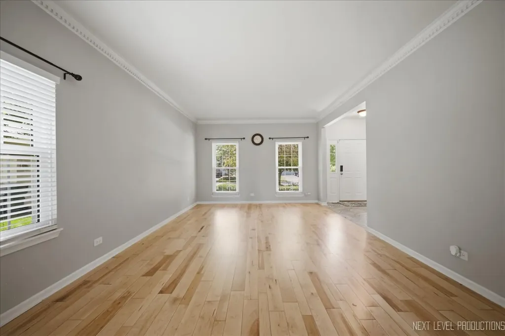 2755 Bluewater Circle Naperville IL 60564