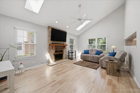 2755 Bluewater Circle Naperville IL 60564