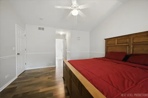 2755 Bluewater Circle Naperville IL 60564
