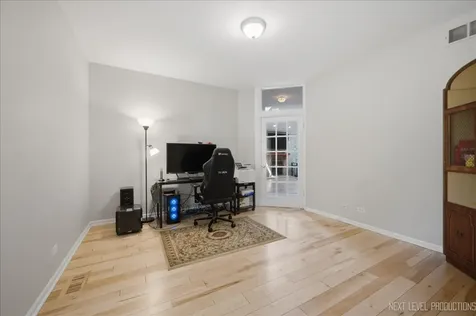 2755 Bluewater Circle Naperville IL 60564