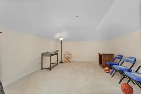 1741 Stanford Court Lake Forest IL 60045