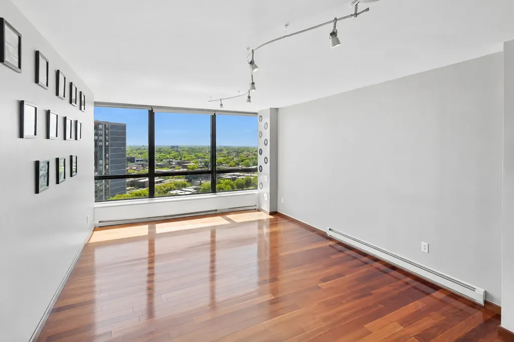 5415 North Sheridan Road Chicago IL 60640