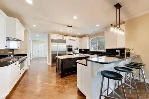 605 Lake Shore Boulevard Wauconda IL 60084