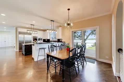 605 Lake Shore Boulevard Wauconda IL 60084