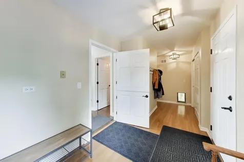 605 Lake Shore Boulevard Wauconda IL 60084